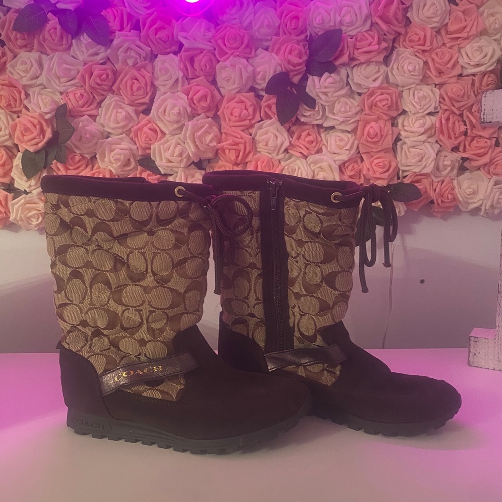 Coach boots